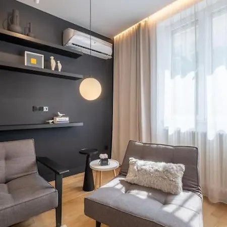 Top-notch Location, An Exceptionally Stylish Flat