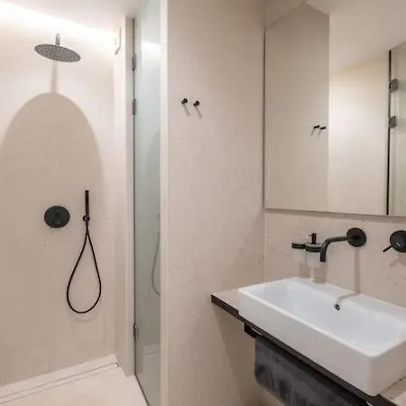 公寓 Top-notch Location, An Exceptionally Stylish Flat